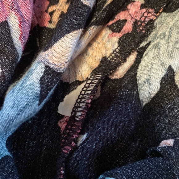 Poema Boho Black Red Floral Print Deep V Short Romper - Picture 8 of 8